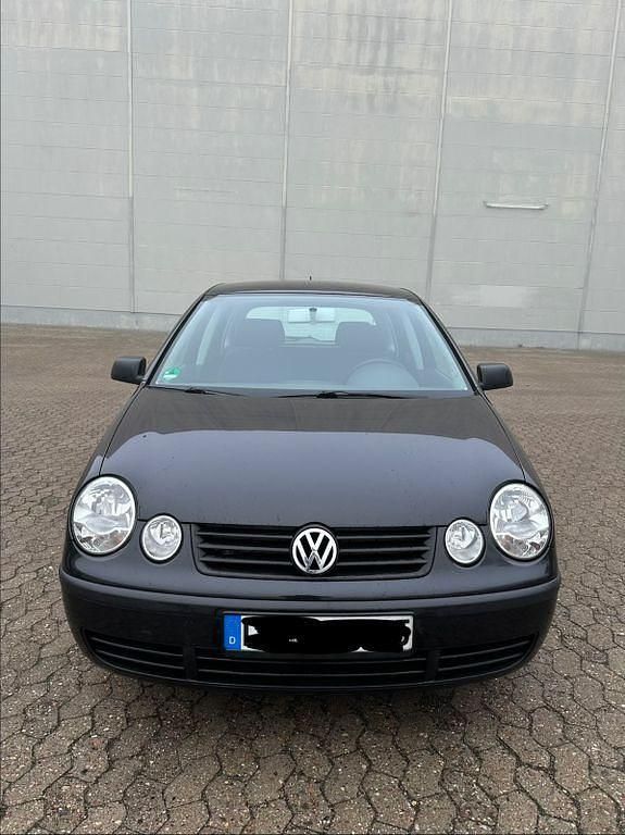 Schwarz Gebraucht 2003 VW Polo Basis Limousine | 3.299 € (Teuer) - Bild 1/4
