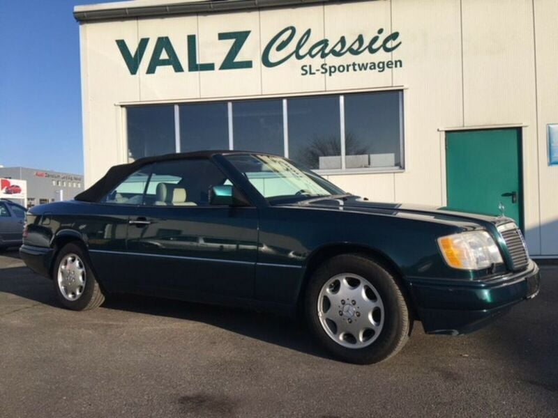 Gebraucht Mercedes E320 220 PS (161 kW) 1995 Grün Cabrio
