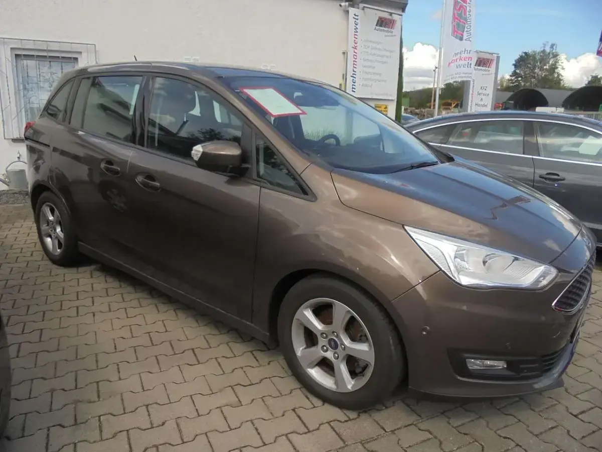 Gebraucht Ford Grand C-Max 150 PS (110 kW) 2018 Toffeebraun metallic Van / Kleinbus