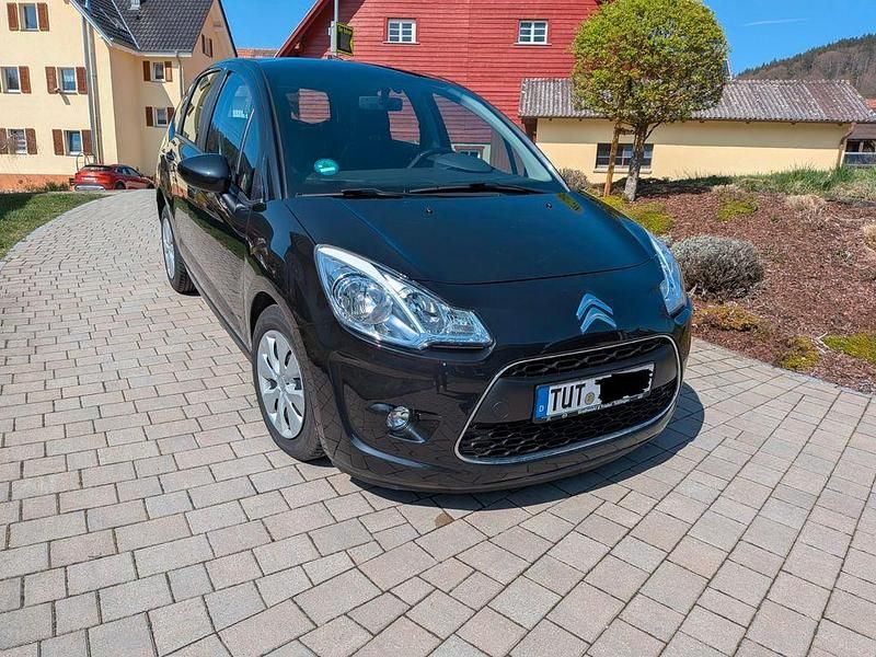 Gebraucht Citroën C3 Tendance 95 PS (69 kW) 2012 Schwarz Limousine