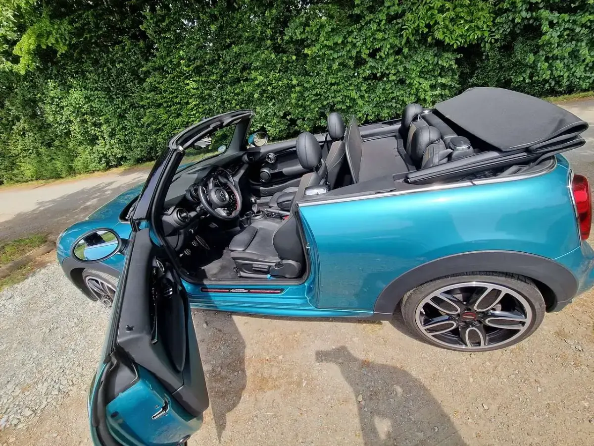 Gebraucht Mini Cooper Cabriolet 136 PS (100 kW) 2018 Blau Cabrio