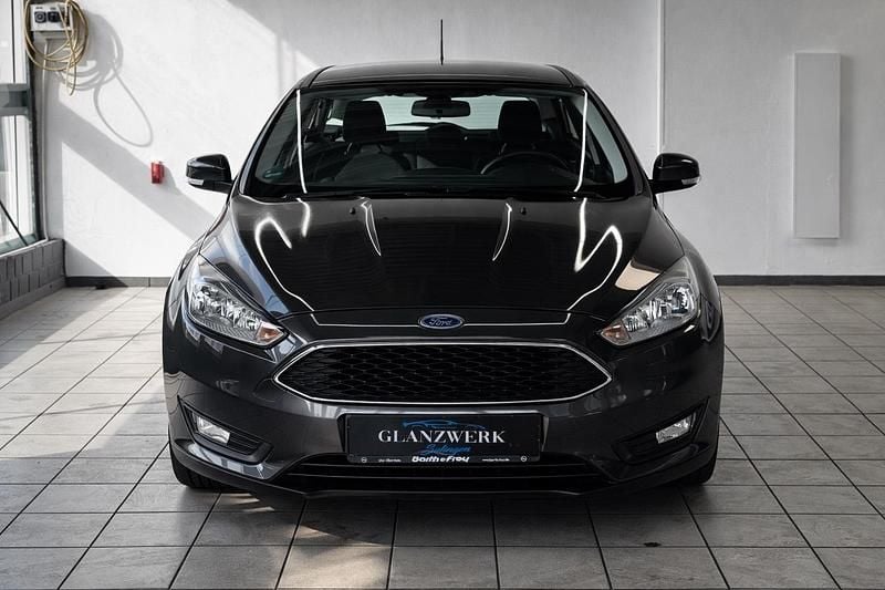 Usata Ford Focus 125 CV (91 kW) 2016 Grigio Station wagon