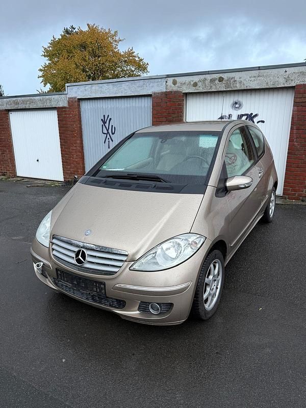 Gebraucht 2004 Mercedes A170 Kleinwagen | 999 € - Bild 1/4
