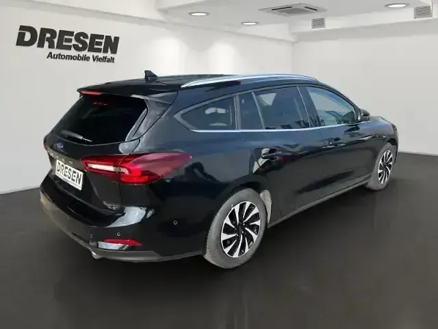 Neu Ford Focus Titanium X 155 PS (114 kW) 2025 Schwarz Kombi