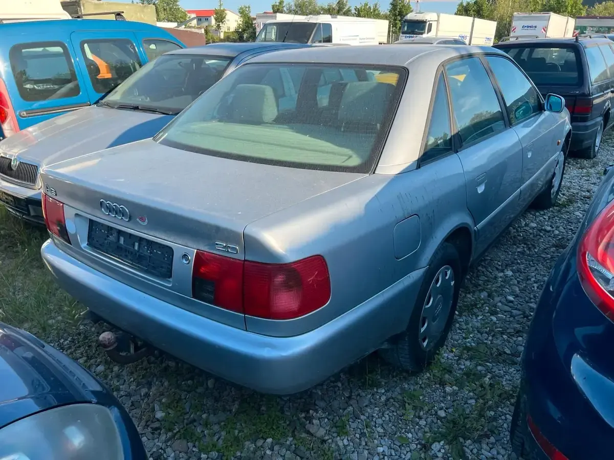 Gebraucht Audi A6 Sport 115 PS (84 kW) 1995 Grau Limousine