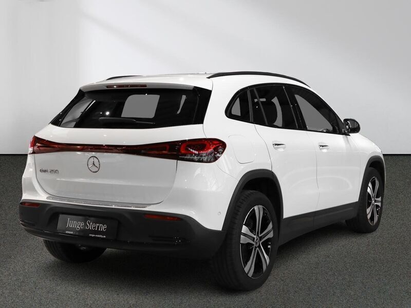 Gebraucht Mercedes EQA250 Night 139 kW (190 PS) 2023 Weiß SUV
