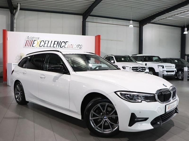 Gebraucht BMW 320 Sport Line 190 PS (139 kW) 2022 Weiß Kombi