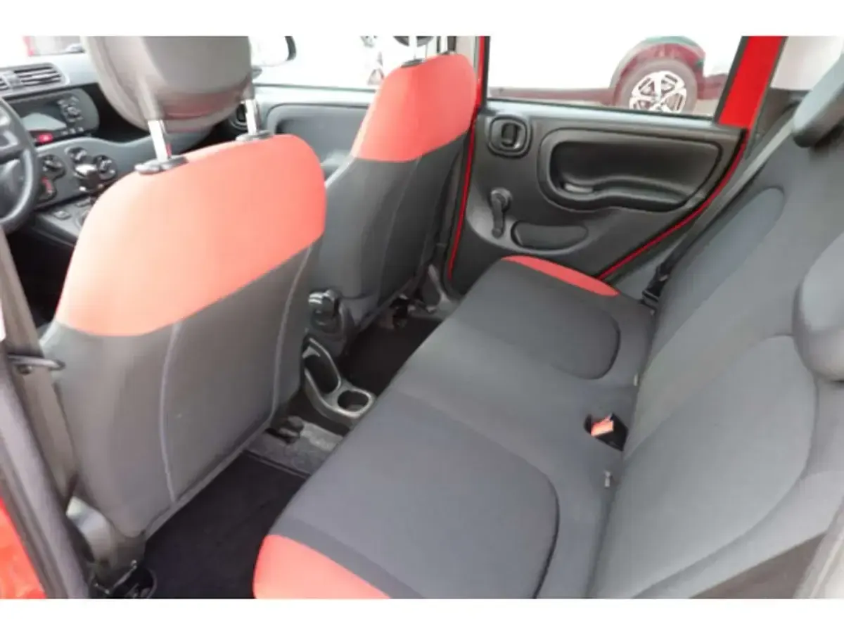 Gebraucht Fiat Panda Easy 69 PS (50 kW) 2019 Colore esterno (bartolini rot) Kleinwagen