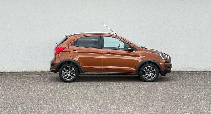 Gebraucht Ford Ka Plus Active 86 PS (63 kW) 2018 Orange Kleinwagen