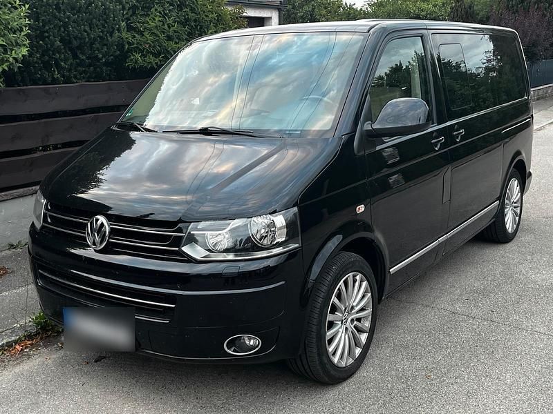 Schwarz Gebraucht 2010 VW T5 Highline Van | 10.500 € (Superpreis) - Bild 1/4