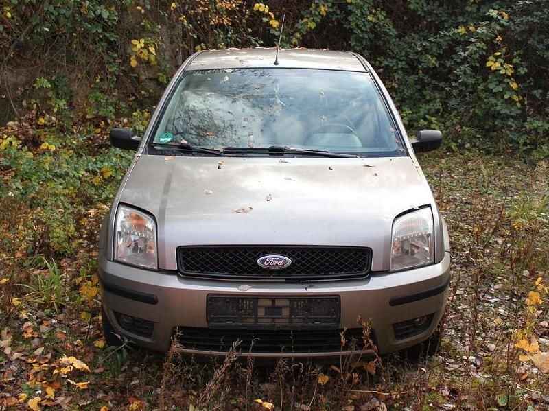 Gebraucht 2003 Ford Fusion Trend Limousine | 1.750 € (Fairer Preis) - Bild 1/4