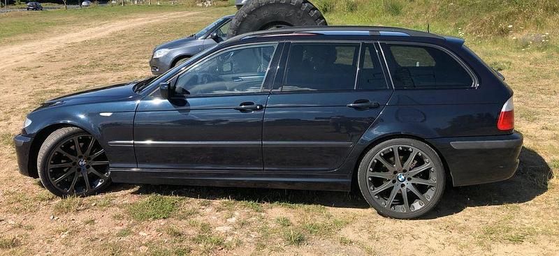 Gebraucht BMW 320 Sport Line 170 PS (125 kW) 2003 Blau Kombi