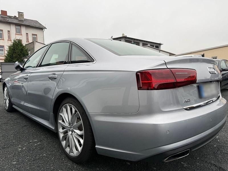 Gebraucht Audi A6 Ambiente 218 PS (160 kW) 2015 Silber Limousine