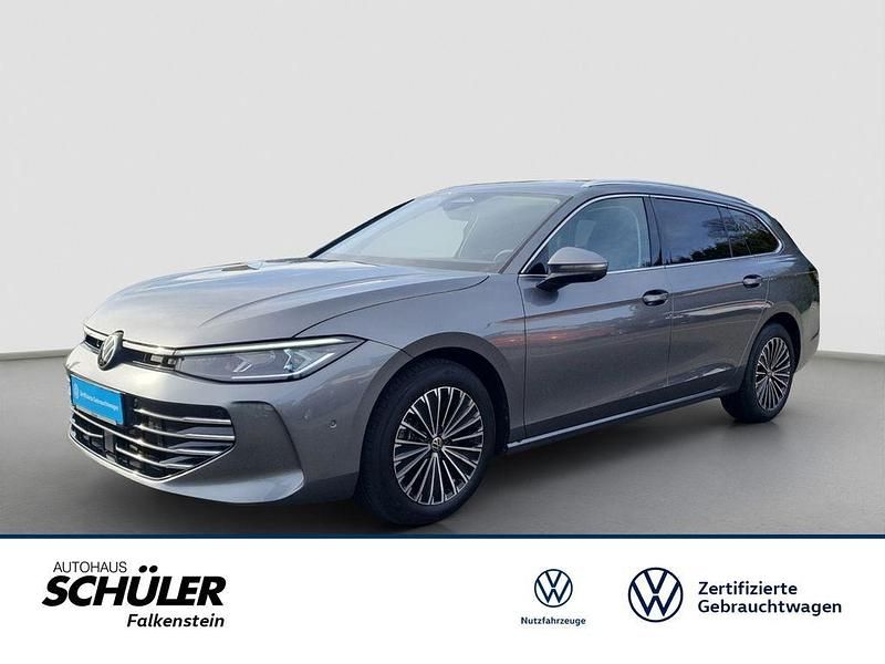 Grau (diabasgrau metallic) Gebraucht 2025 VW Passat Elegance Kombi | 44.875 € (Fairer Preis) - Bild 1/4