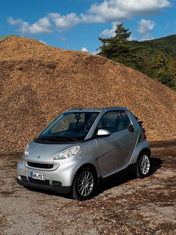 Silber Gebraucht 2007 Smart ForTwo Cabrio Cabrio | 4.499 € (Etwas zu teuer) - Bild 1/4