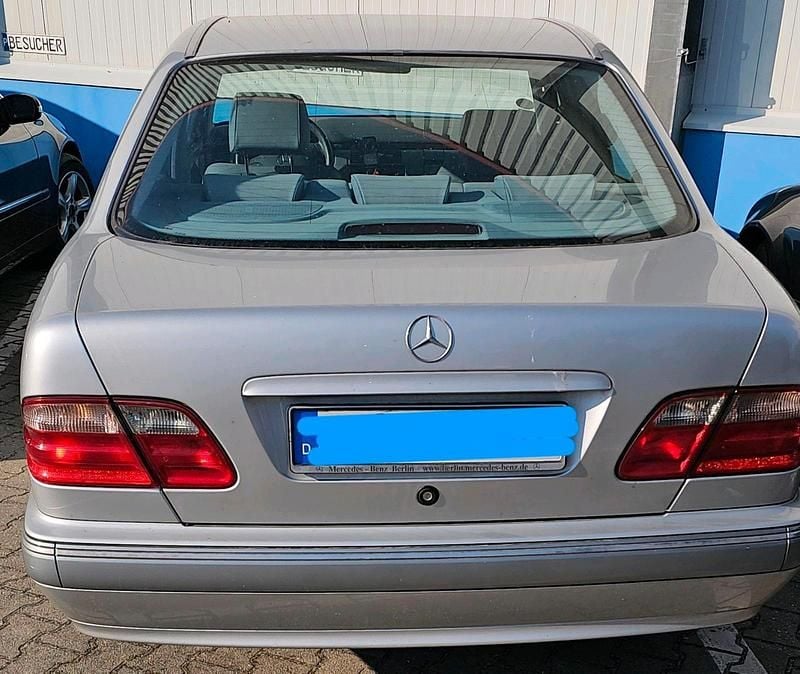 Gebraucht Mercedes E200 170 PS (125 kW) 2000 Grau Limousine