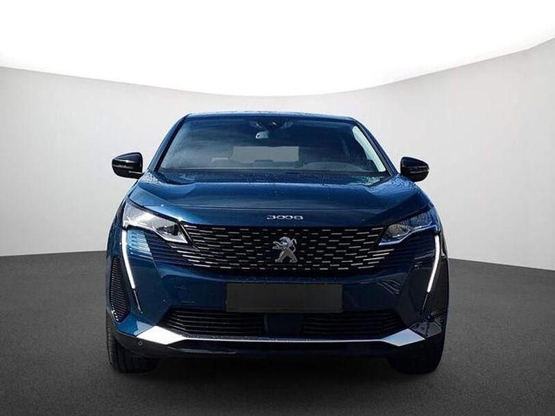 Gebraucht Peugeot 3008 Allure 131 PS (96 kW) 2022 Lackierung blau celebes/metallic klarlack SUV