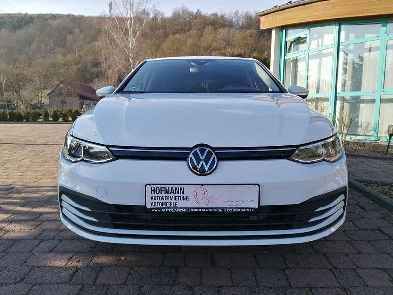 Weiß Gebraucht 2021 VW Golf VIII United Limousine | 18.850 € (Fairer Preis) - Bild 1/4