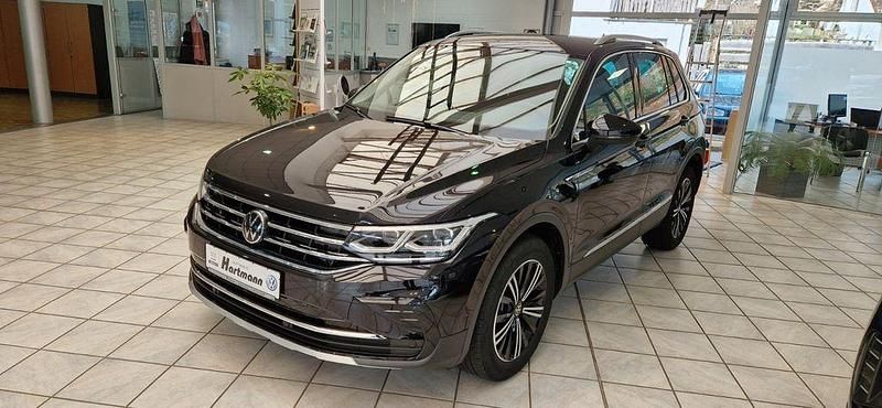 Deepblackperl Gebraucht 2023 VW Tiguan Elegance SUV | 36.980 € (Fairer Preis) - Bild 1/4