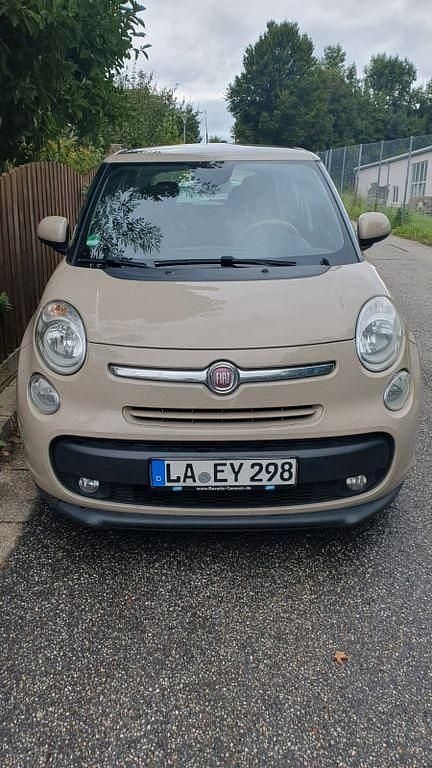 Gebraucht Fiat 500L Lounge 105 PS (77 kW) 2015 Beige Van / Kleinbus