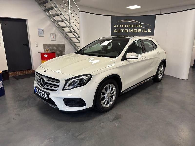 Gebraucht Mercedes GLA200 136 PS (100 kW) 2017 Weiß SUV