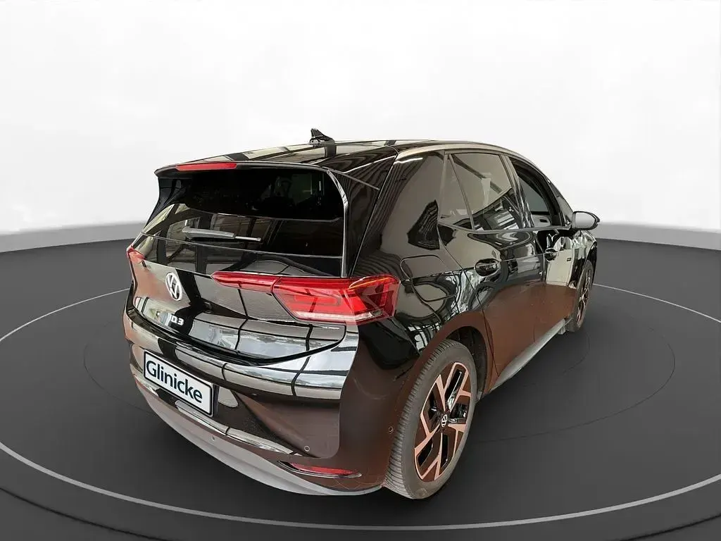 Gebraucht VW ID.3 Pro 150 kW (204 PS) 2024 Grenadillschwarz metallic Kleinwagen