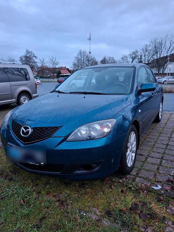 Blau Gebraucht 2006 Mazda 3 Limousine | 600 € (Superpreis) - Bild 1/4