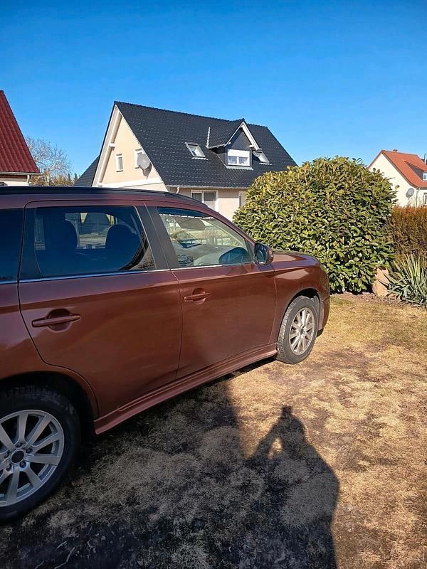 Gebraucht Mitsubishi Outlander 150 PS (110 kW) 2013 Orange SUV