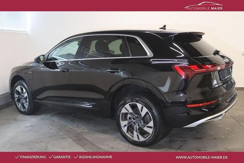 Gebraucht Audi e-tron S-Line 300 kW (408 PS) 2023 Brillantschwarz SUV