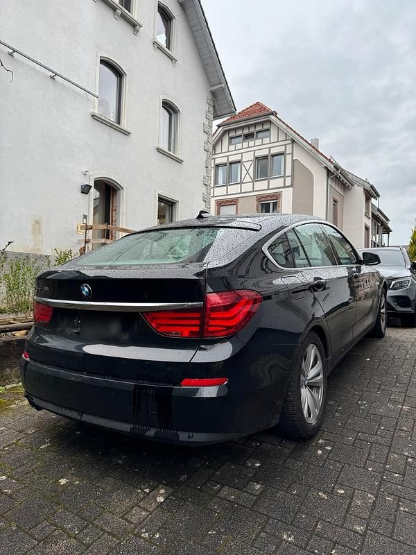 Gebraucht BMW 530 245 PS (180 kW) 2010 Schwarz Limousine