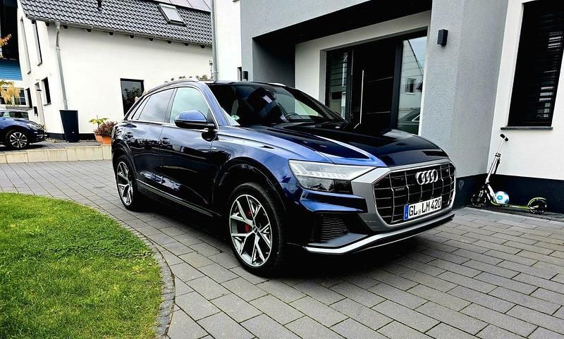 Blau Gebraucht 2018 Audi Q8 S-Line SUV | 52.500 € (Guter Preis) - Bild 1/4