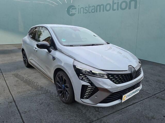 Grau Gebraucht 2024 Renault Clio V Bose Edition Limousine | 21.480 € (Teuer) - Bild 1/2