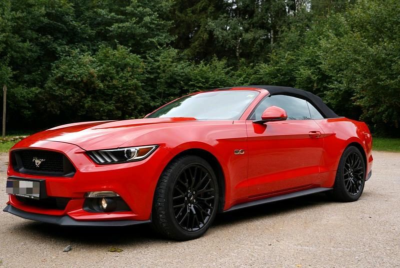 Rot Gebraucht 2017 Ford Mustang GT Cabrio | 35.500 € (Fairer Preis) - Bild 1/4