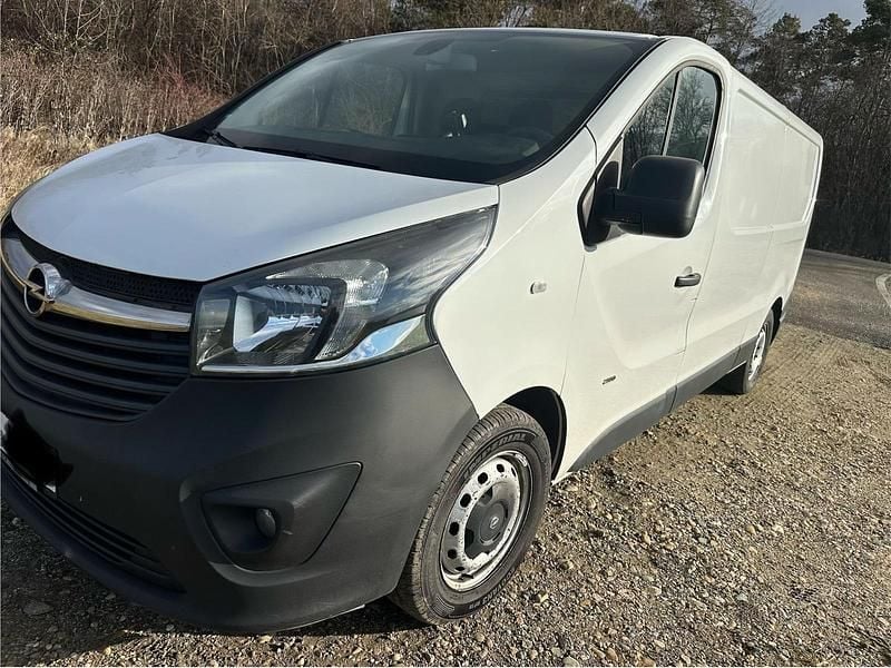 Gebraucht Opel Vivaro 145 PS (106 kW) 2017 Weiß Van / Kleinbus