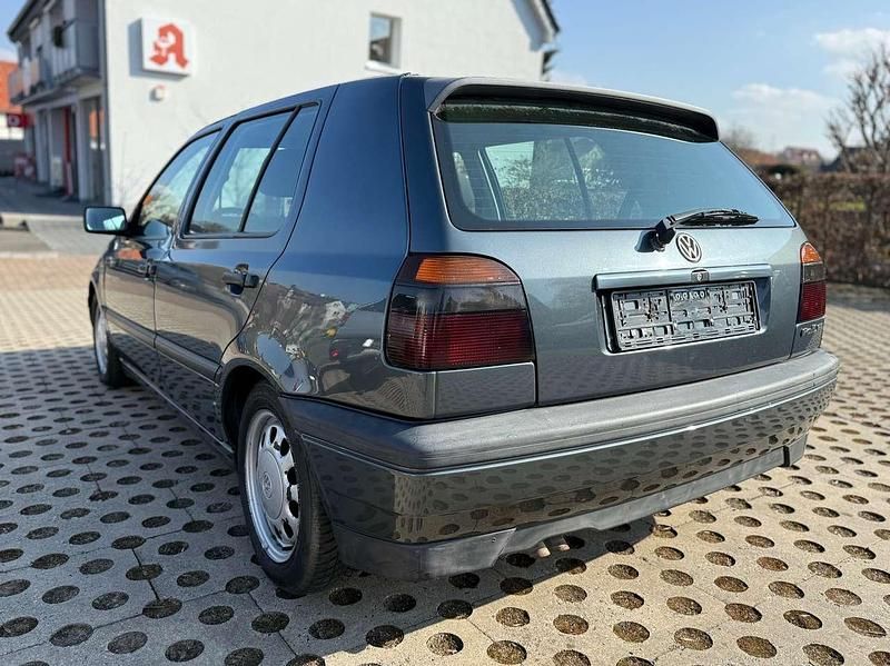 Gebraucht VW Golf III 116 PS (85 kW) 1995 Grau Limousine