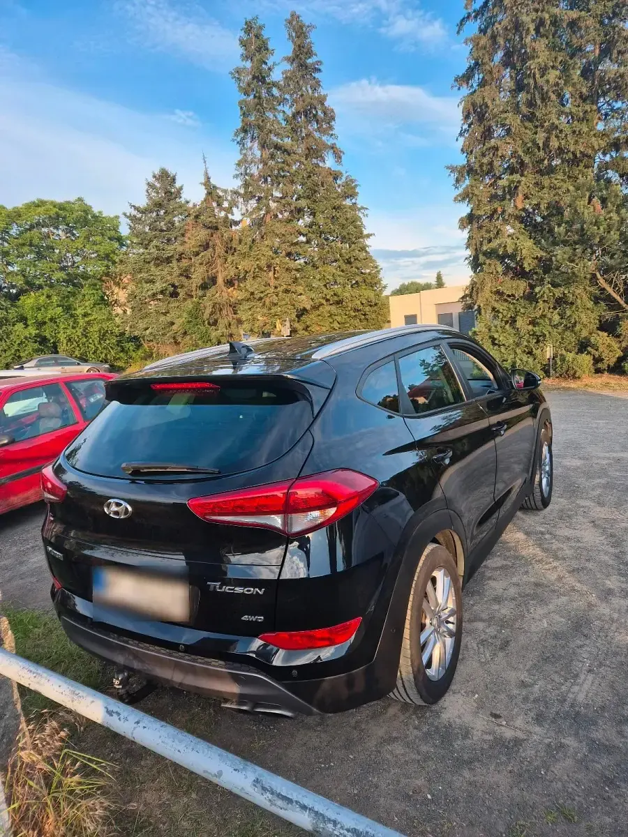 Gebraucht Hyundai Tucson 177 PS (130 kW) 2015 Schwarz SUV