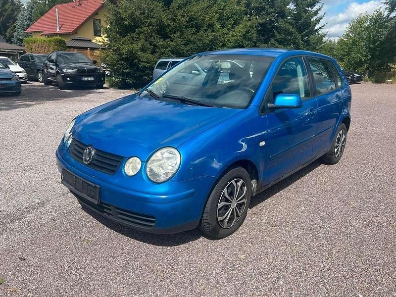 Blau Gebraucht 2005 VW Polo Cricket Kleinwagen | 3.490 € (Etwas zu teuer) - Bild 1/4