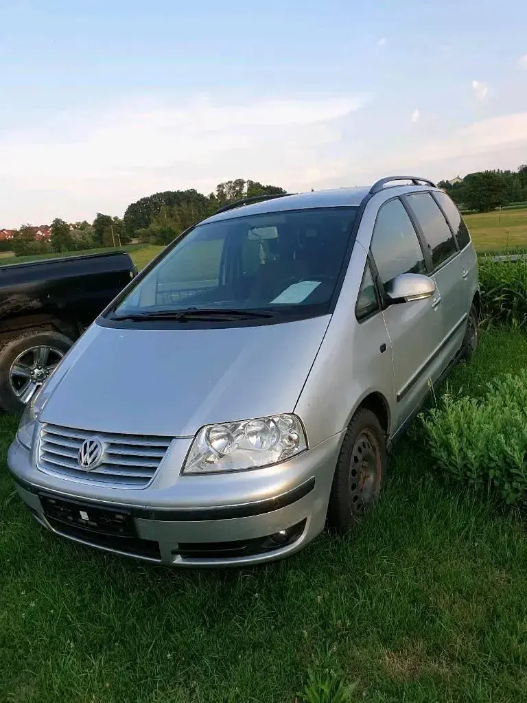 Gebraucht VW Sharan 140 PS (102 kW) 2009 Silber Van / Kleinbus