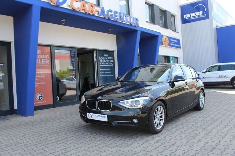 Schwarz Gebraucht 2013 BMW 116 Sport Line Kleinwagen | 10.900 € (Fairer Preis) - Bild 1/4