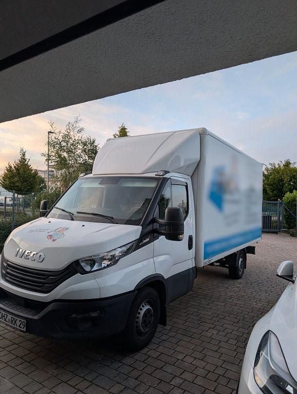 Weiß Gebraucht 2024 Iveco Daily | 38.000 € (Fairer Preis) - Bild 1/4