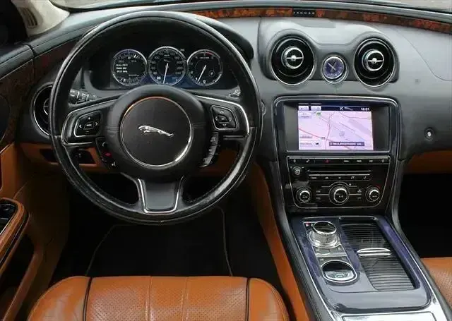 Gebraucht Jaguar XJ Portfolio 275 PS (202 kW) 2012 Blau Limousine