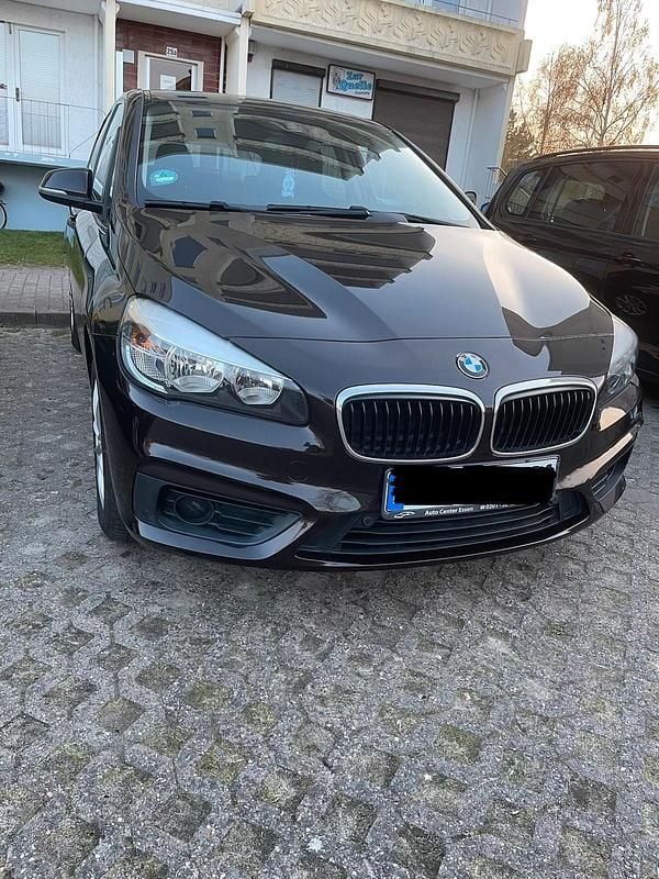 Gebraucht BMW 218 135 PS (99 kW) 2015 Braun Limousine