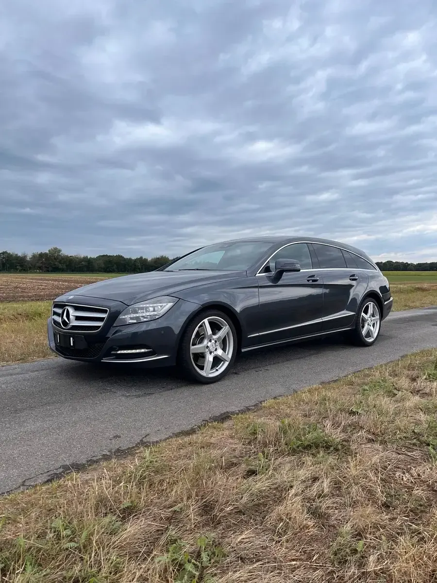 Gebraucht Mercedes CLS350 Shooting Brake 265 PS (194 kW) 2014 Grau Kombi