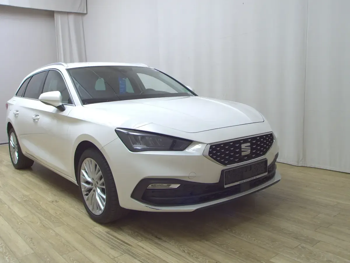 Gebraucht Seat Leon XCELLENCE 204 PS (150 kW) 2022 Weiss Limousine