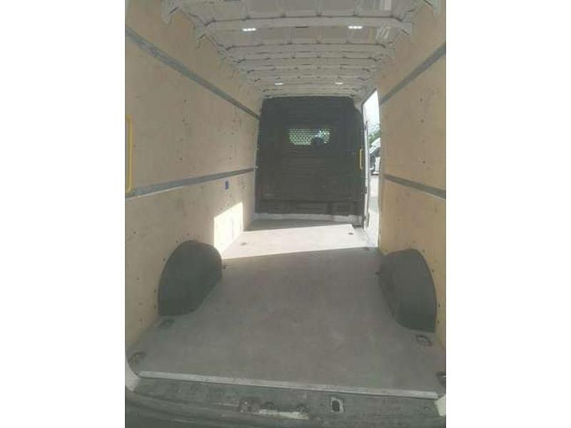 Gebraucht VW Crafter 140 PS (102 kW) 2017 Candyweiß Van