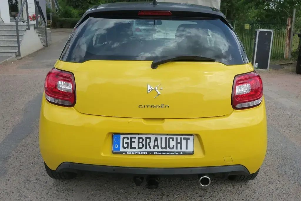 Gebraucht Citroën DS3 Chic 95 PS (69 kW) 2010 Gelb Kleinwagen