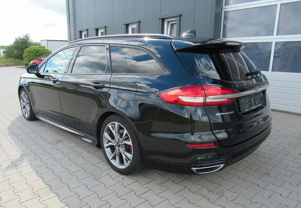 Gebraucht Ford Mondeo ST-Line 190 PS (139 kW) 2020 Schwarz Limousine