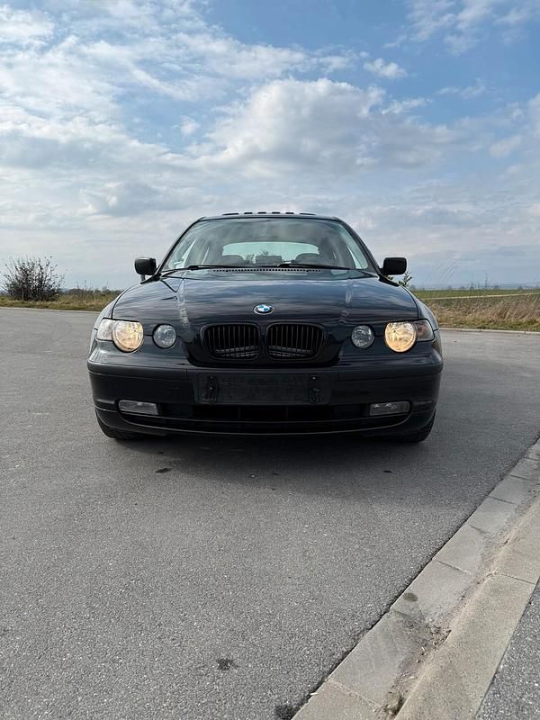 Gebraucht BMW 316 Compact 116 PS (85 kW) 2003 Schwarz Kleinwagen