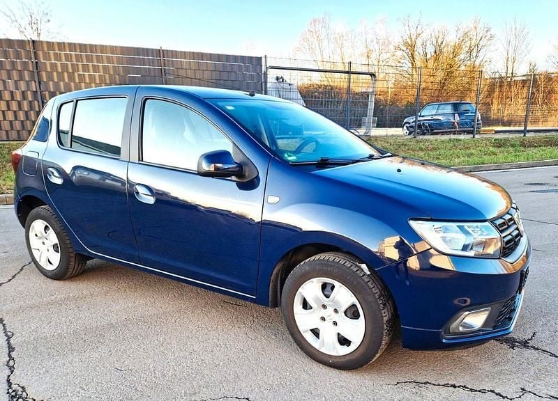 Gebraucht Dacia Sandero Lauréate 90 PS (66 kW) 2017 Blau Kleinwagen