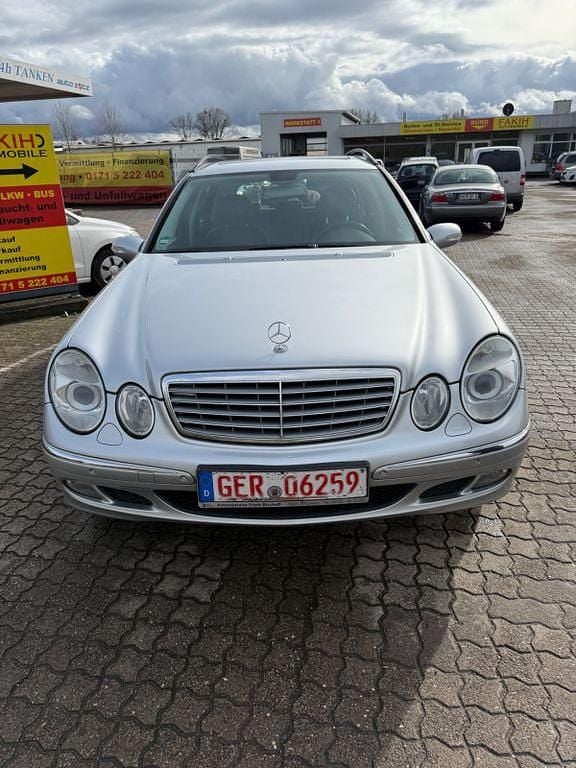 Gebraucht Mercedes E320 224 PS (164 kW) 2006 Silber Kombi